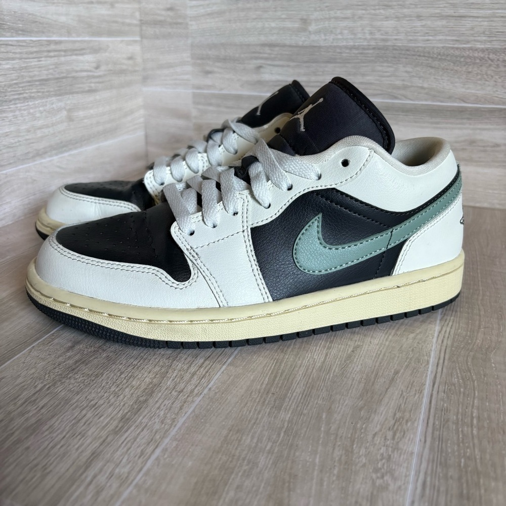 Nike Air Jordan 1 Low Jade Smoke Green White Sail DC0774-001